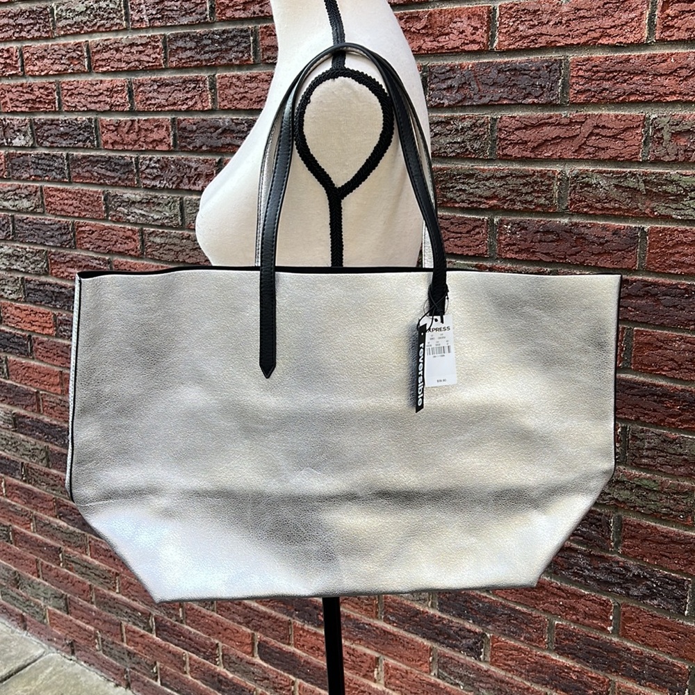 Express Reversible Tote